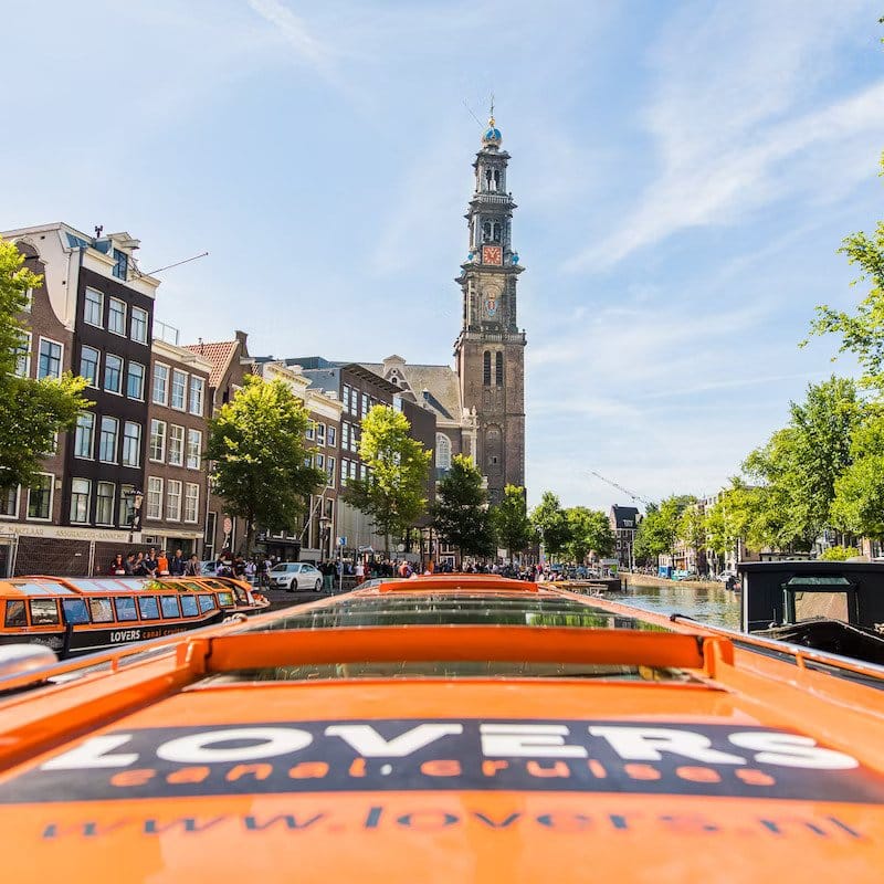 plavba po amsterdamskom kanáli ()